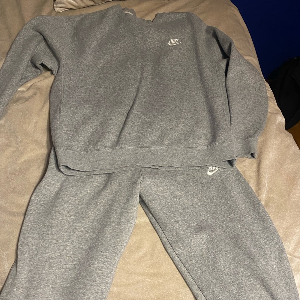 Womens Nike jogging suit